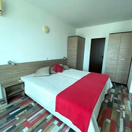 Apartment прекрасен с изглед към морето сарафово 2 *